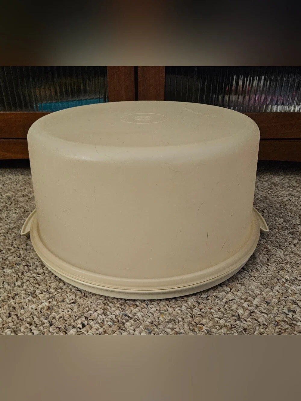 Tupperware Giant Cake Carrier 1256-4 Missing Handle
